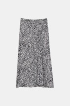 2492055070_6_1_1 Rock Zara